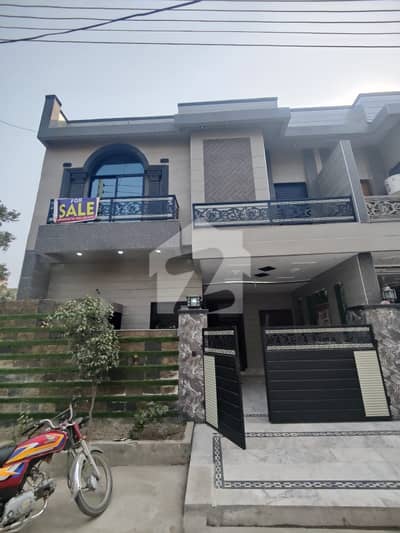 A Corner 5 Marla House In Lahore Is On The Market For sale