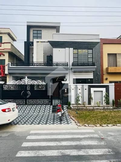 10 Marla Brand New House For Sale n Block-KK DHA Phase 4 Lahore.