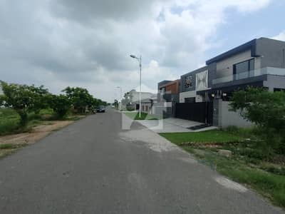 Ideal Location For Living Walking Distance Mosque Sector Park and CCA1 Market - Direct Approach Raya Fairways and MB 150' Rd