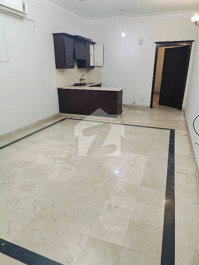 F-11 Markaz One Bedroom Apartment Available For Sale F-11 Markaz One Bedroom Apartment Available For Sale