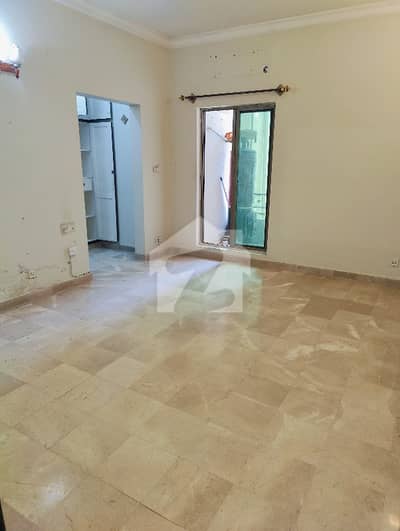 F-11 Markaz One Bedroom Apartment Available For Sale