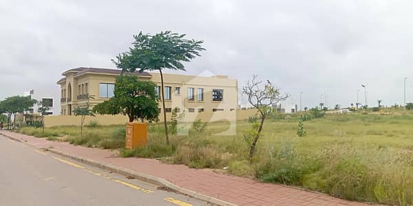 1000 Sq Yd Boulevard Category Plot For Sale Precinct-7 near Bahria Heights, Bahria Town Karachi. Prime Location | Ideal for Residence or Investment. Just 5 Mins Drive from Main Gate | Near Park, Mosque, Schools, Midway Commercial & Bahria Heights. 1000 Sq Yd Boulevard Category Plot For Sale Precinct-7 near Bahria Heights, Bahria Town Karachi. Prime Location | Ideal for Residence or Investment. Just 5 Mins Drive from Main Gate | Near Park, Mosque, Schools, Midway Commercial & Bahria Heights.