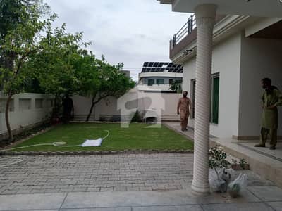 1 KANAL ELEGANT AND FULLY MAINTAINED SUPER HOT LOCATED BUNGALOW IS AVAILABLE IN THE BEST BLOCK OF DHA LAHORE