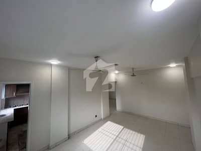 FULLY RENOVATED APARTMENT FOR RENT IN CLIFTON BLOCK 2 FULLY RENOVATED APARTMENT FOR RENT IN CLIFTON BLOCK 2