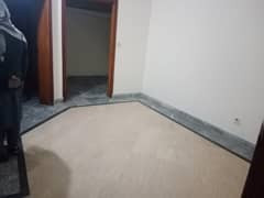 فاروق کالونی لاہور میں 2 کمروں کا 2 مرلہ مکان 80.0 لاکھ میں برائے فروخت۔