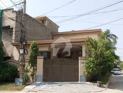 اچھرہ لاہور میں 1 کنال فیکٹری 6.5 کروڑ میں برائے فروخت۔