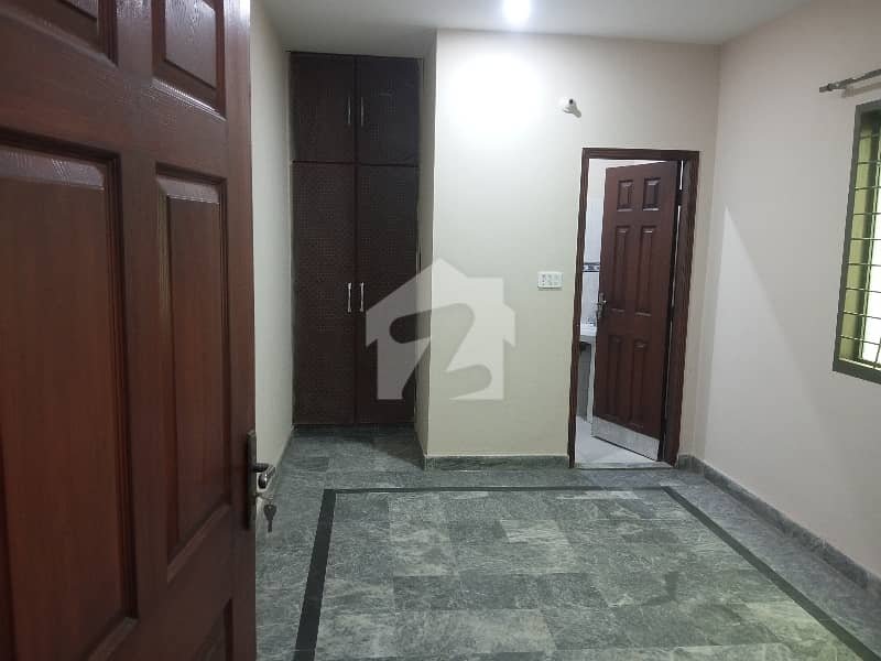 Ideal Location Walton Road, House For Sale Double Storey All Connections, Garage, Near Main Road Ideal Location Walton Road, House For Sale Double Storey All Connections, Garage, Near Main Road