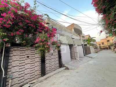 آرمی آفیسرز کالونی راولپنڈی میں 8 کمروں کا 10 مرلہ مکان 2.98 کروڑ میں برائے فروخت۔