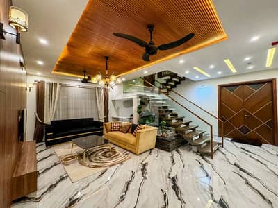 1 kanal Fully Furnished House For sale at very prime location