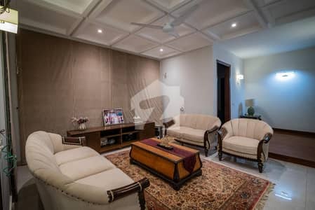 DHA PHASE 8 ARCHITECTURE DESIGN SLIGHTLY USED5 BEDROOMS HOUSE WITH FULL BASEMENT IS AVAILABLE FOR SALE