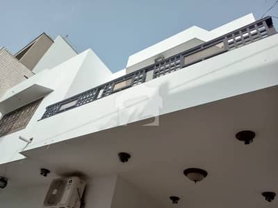 House 270 sqyds , 4 bedrooms D/D Available for Sale block 5 Clifton