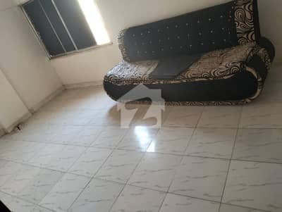 Get A West Open 1050 Square Feet Flat For Sale In Gulshan-E-Iqbal - Block 2