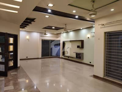1 kanal well maintained modern design house for rent in DHA phase 3(with basement)