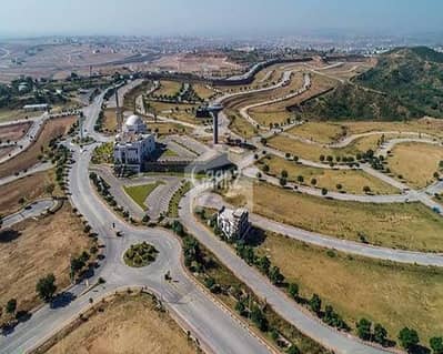 1 Kanal Top Location Pot Available For Sale In Sector F1