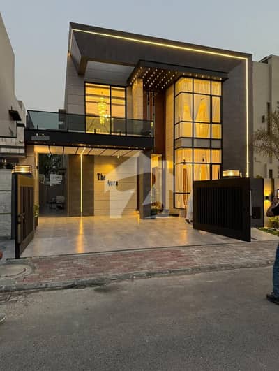 10 Marla Modern House Available For Sale In Bahria Town Lahore. 10 Marla Modern House Available For Sale In Bahria Town Lahore.
