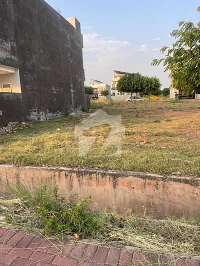 8 Marla plot available for sale in bahria enclave Islamabad. 8 Marla plot available for sale in bahria enclave Islamabad.
