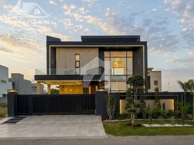 100% ORIGINAL ADD 1 KANAL BRAND NEW ULTRA MODERN NEWLY ENTRY VILLA FOR SALE IN DHA PHASE 7 NEAR TO MCDONALDS.