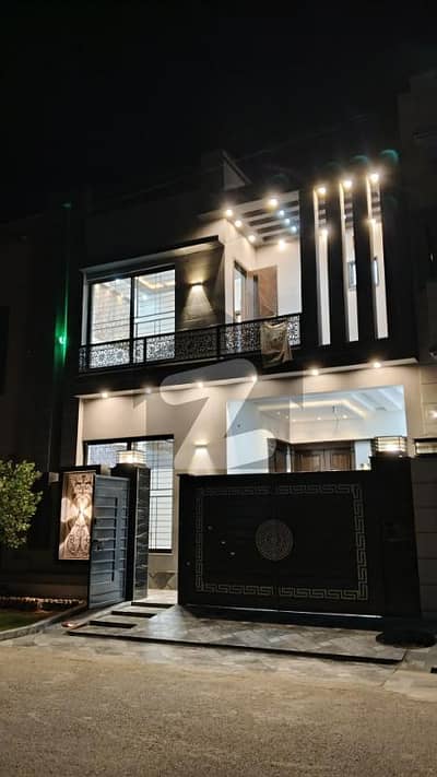 5 Marla Brand New House for Sale Park View City Lahore.
