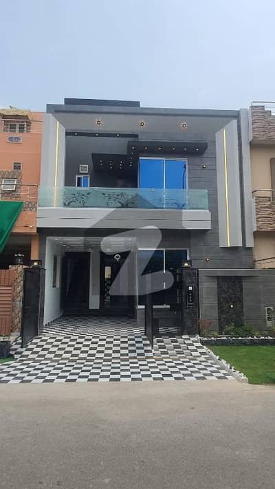 5 Marla Brand New House for Sale Park View City, Lahore
