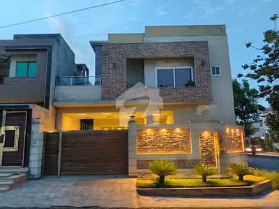 10-Marla Phase-7, Sector E5, 8 Rooms With Bath Full Basement For Sale