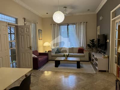 240 SQ YARDS SINGLE STORY HOUSE AVAILABLE FOR SALE