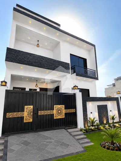 BRAND NEW HOUSE IN G-14/2