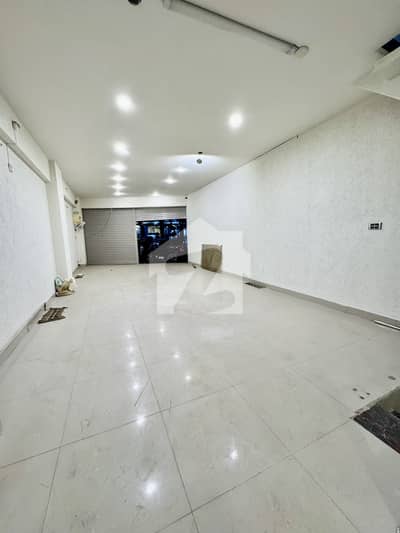 Beautiful Showroom For Rent
