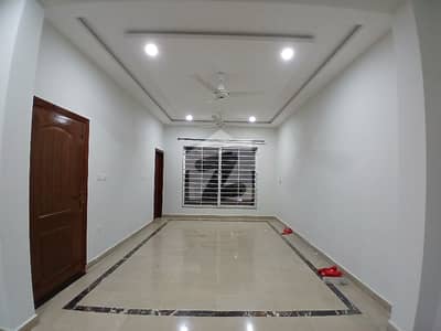 G13 30x60 Full House available for rent