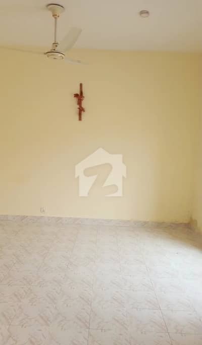 Rawalpindi Bahria Town Phase8 Awami2 1st Floor Beautiful Villas Available For Rent  Gas Available