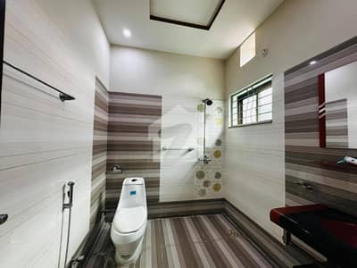 1 kanal Beautifully Designed House Available for Sale