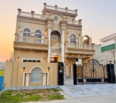 سٹی ہاؤسنگ سوسائٹی گوجرانوالہ میں 6 کمروں کا 10 مرلہ مکان 4.1 کروڑ میں برائے فروخت۔ سٹی ہاؤسنگ سوسائٹی گوجرانوالہ میں 6 کمروں کا 10 مرلہ مکان 4.1 کروڑ میں برائے فروخت۔