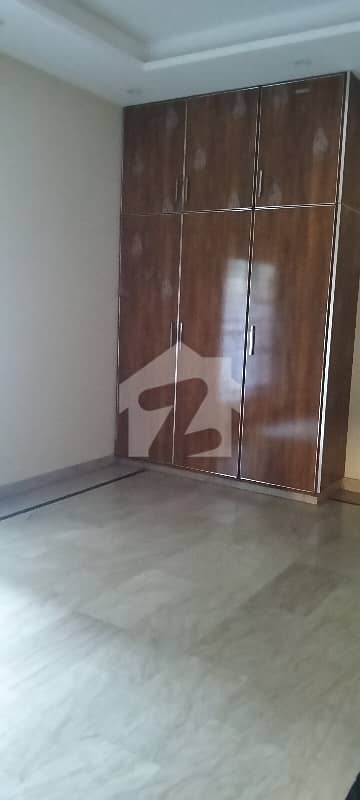 A Perfect Prime Location Upper Portion 2 Bad Attached Bath Only Family Awaits You In Gulberg 3 Lahore For Rent