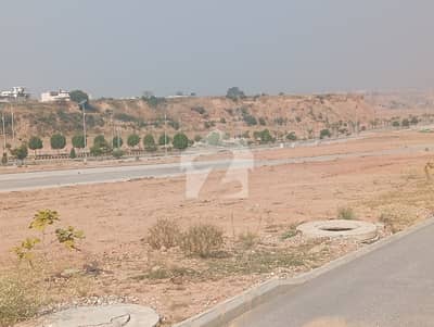 Street Bg 30 Lain 2 Plot 10 All Dues Clear Top Heighted Plot With Construction Letter Near To Park
