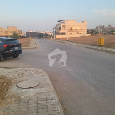 I Block 1156 Very Level Plot ,Solid Land