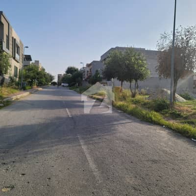 152 F1 100% Solid Land