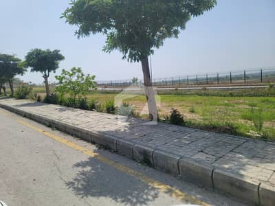 Club City This Is 1.5 Kanal Corner Plot In Very Reasonable Rate