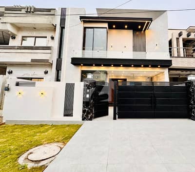 LDA Approved 10 Marla Brand New Modern Design House Available For Sale In Formanites Housing Society LDA Approved 10 Marla Brand New Modern Design House Available For Sale In Formanites Housing Society