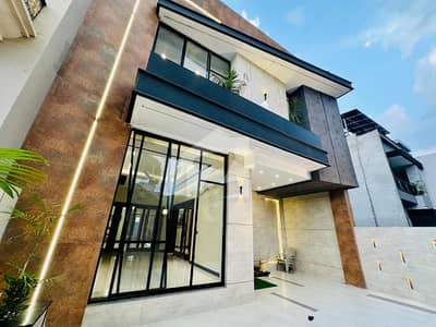 10 Marla House Available For Sale in Lake City Meadows Housing society Lahore