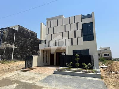 Luxury 8 Marla Designer House for Sale in B-17 D Block Islamabad Luxury 8 Marla Designer House for Sale in B-17 D Block Islamabad