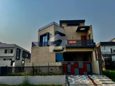 8 Marla Corner Designer House for Sale in B-17 E Block, Islamabad