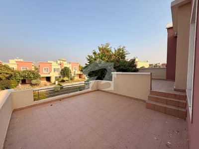 Luxury 8 Marla House for Sale Double Storey, 2 Terraces & Servant Quarter Luxury 8 Marla House for Sale Double Storey, 2 Terraces & Servant Quarter