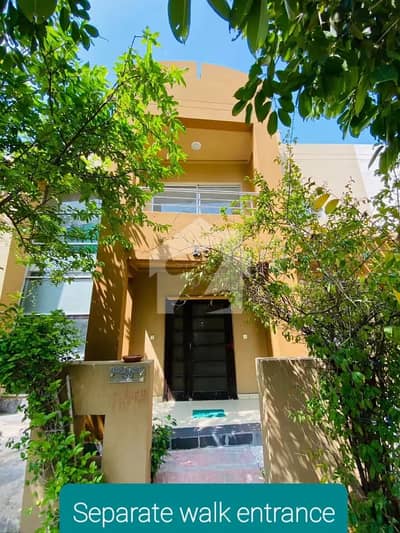 Safari Home 8 Double Story Good Condition