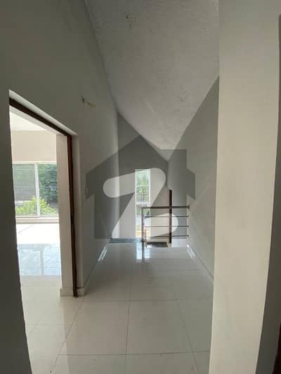 For Rent House Main Cantt Measuring 12 Marla 5 Bedrooms