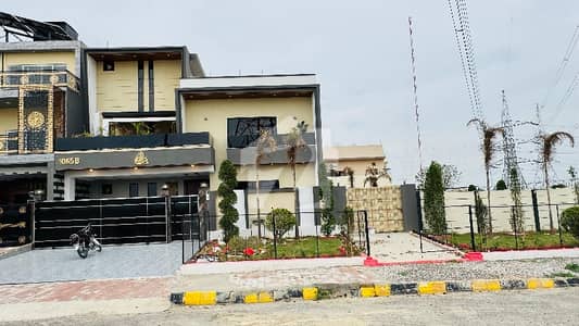 Spacious House Is Available For Sale In Ideal Location Of MPCHS - Multi Gardens