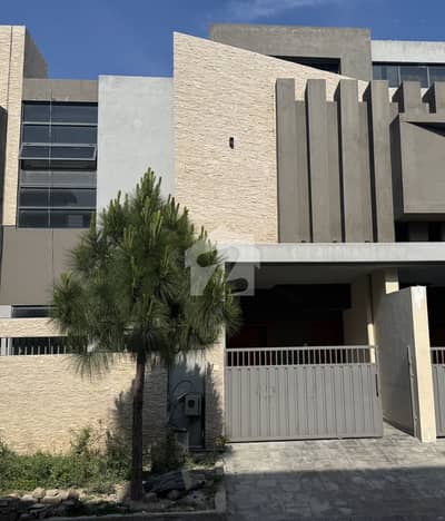 5 MARLA DESIGNER HOUSE DOUBLE HEIGHT | MDR ACCESS | DOUBLE STORY F BLOCK FOR SALE