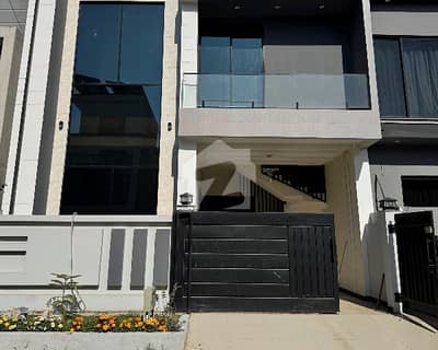 House For sale Situated In Faisal Margalla City