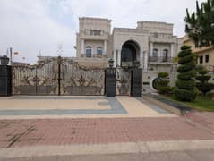 2.5 Kanal Ultra Designer Triple Storey House For Rent In Phase 8.