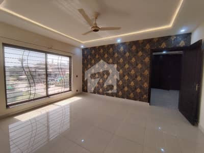 14 Marla Upper Portion For Rent In Phase 8 Bahria Town