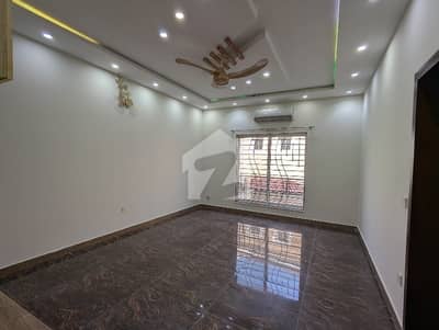 34 Marla Independent Upper Portion For Rent With Separate Gate Entrance