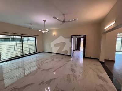 عسکری 6 ملیر کنٹونمنٹ,کینٹ,کراچی میں 5 کمروں کا 15 مرلہ مکان 8.9 کروڑ میں برائے فروخت۔ عسکری 6 ملیر کنٹونمنٹ,کینٹ,کراچی میں 5 کمروں کا 15 مرلہ مکان 8.9 کروڑ میں برائے فروخت۔